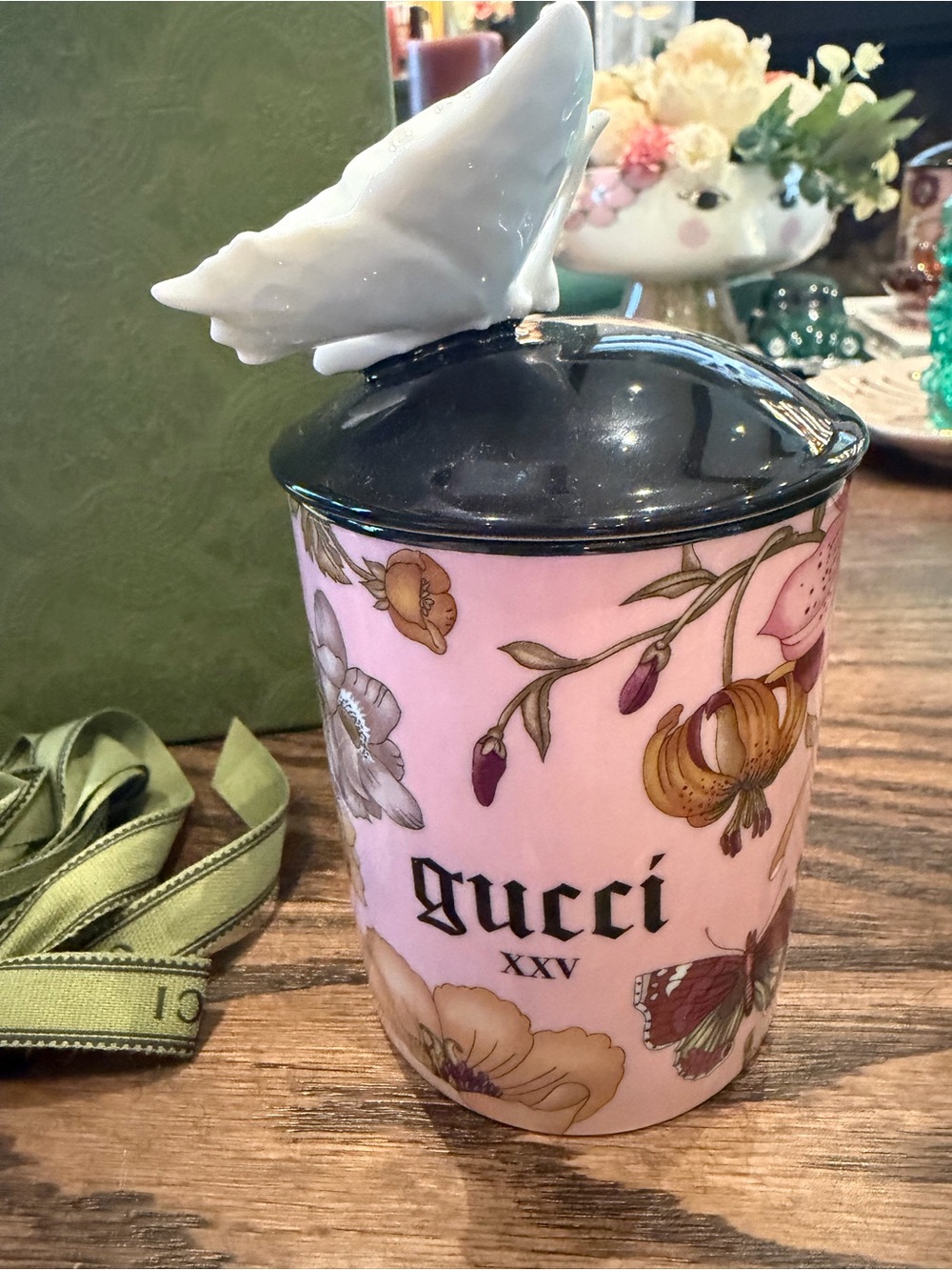 Gucci Flora Butterfly Candle - Pink